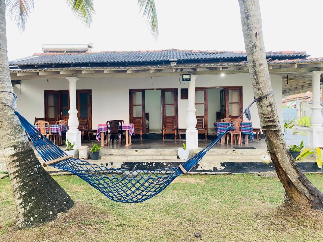 Sea View Resort กอลล์ ภายนอก รูปภาพ